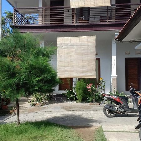 Rasti Homestay Kuta  Buitenkant foto